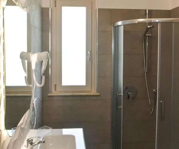 Pacifico 住宿加早餐酒店 维博瓦伦蒂亚